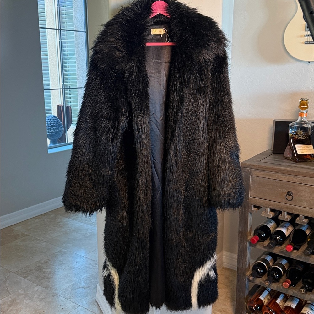 Dream Angel Faux Fur Coat XL Black White Statement Vintage Glam Winter Coat - Picture 2 of 6